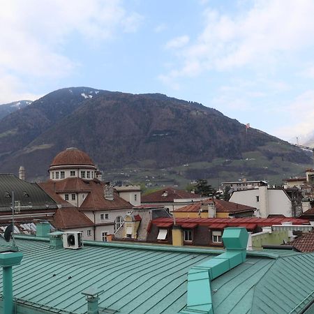 Apartament Ausblick Kleinjuwel Mit Panoramablick + Garage Meran Zewnętrze zdjęcie