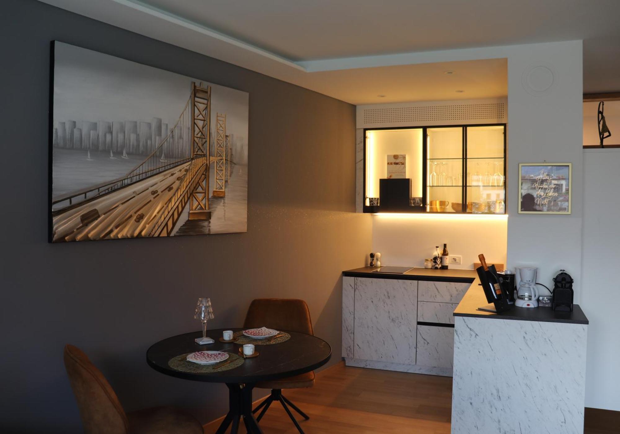 Apartament Ausblick Kleinjuwel Mit Panoramablick + Garage Meran Zewnętrze zdjęcie