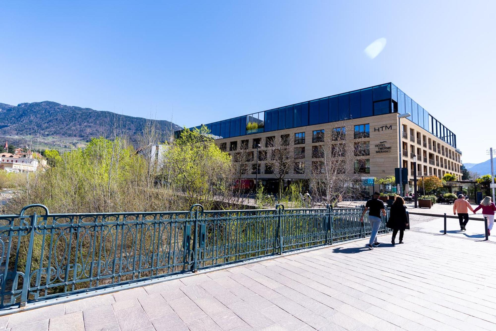 Apartament Ausblick Kleinjuwel Mit Panoramablick + Garage Meran Zewnętrze zdjęcie